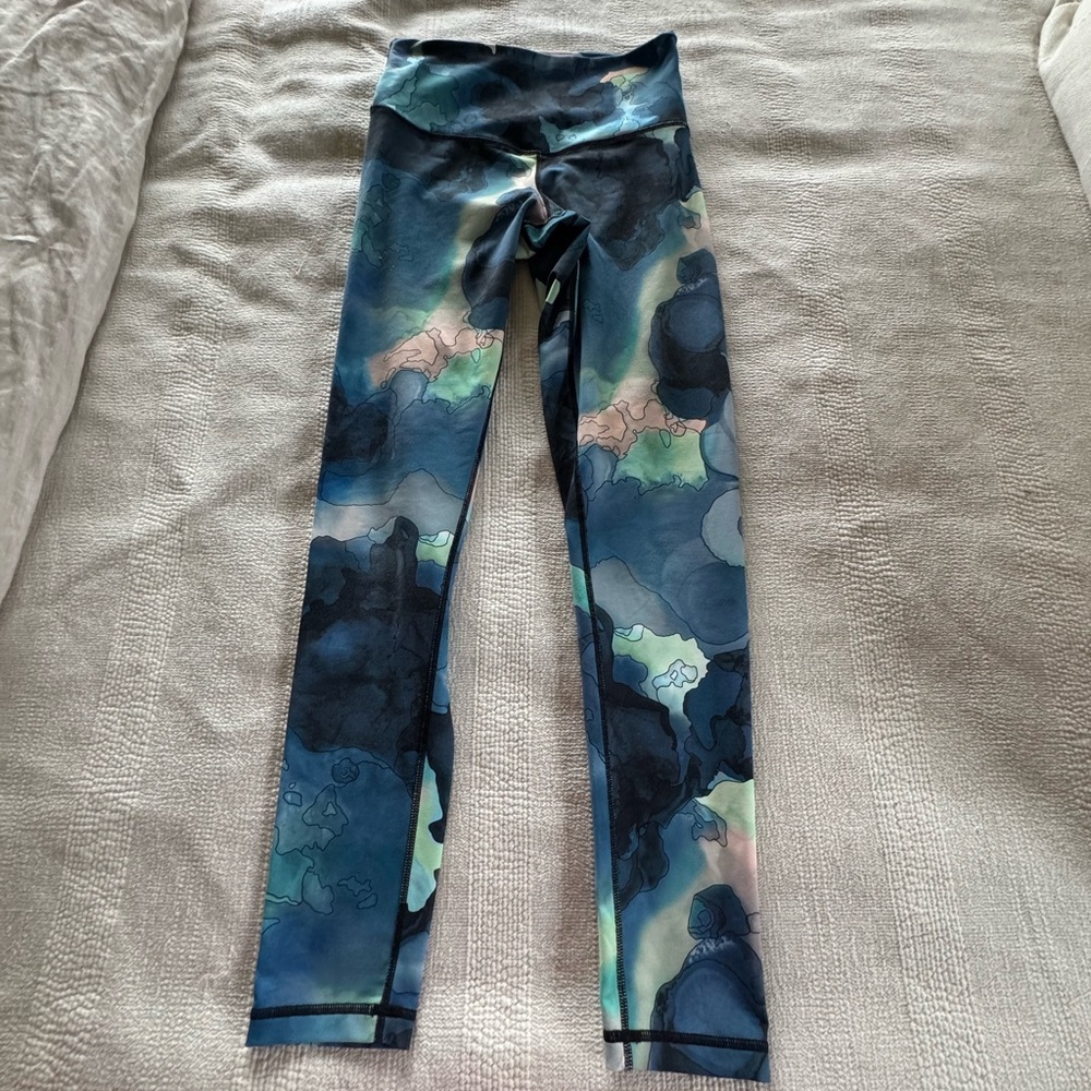 DYI Abstract Blue Leggings